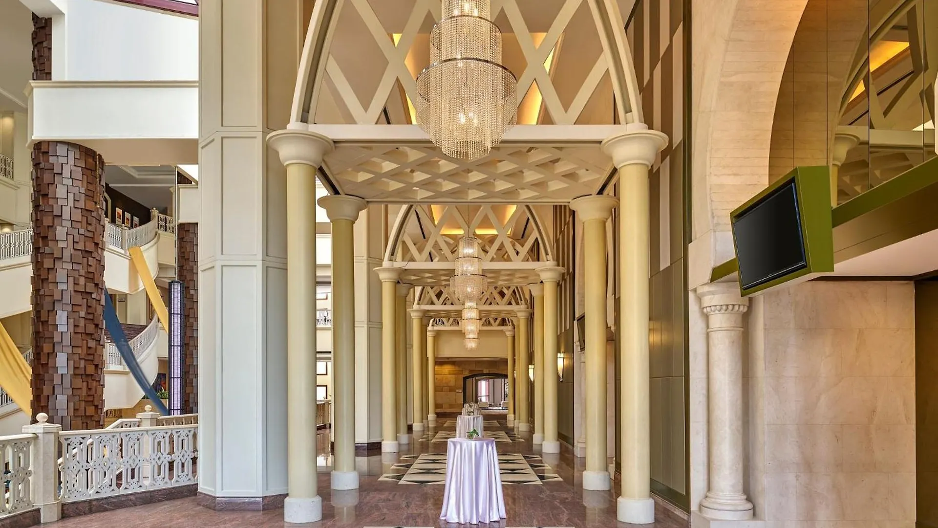 Sheraton Imperial Kuala Lumpur Hotel 5*,  Малайзия